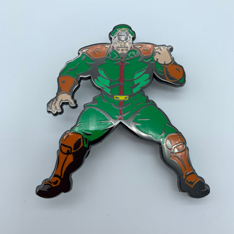 M. BiSON GREEN CHASE VARiANT WiNNiNG POSE STREET FiGHTER 2 TURBO SDCC 2019 UDON EXCLUSiVE ENAMEL PiN