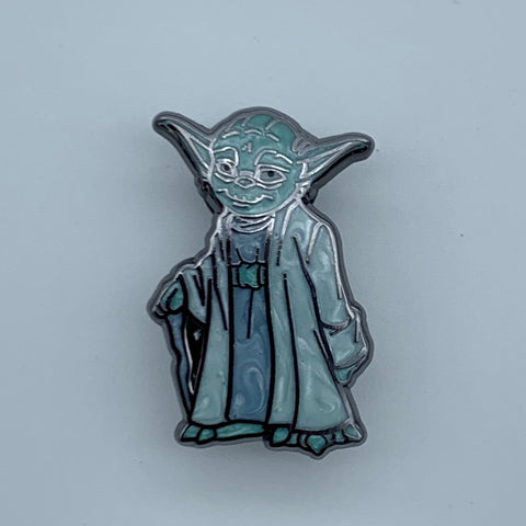 FORCE SPiRiT YODA CHASE VARiANT STAR WARS CELEBRATiON 2019 EXCLUSiVE ENAMEL PiN