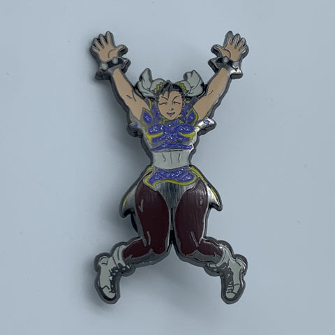 CHUN-Li BLUE GLiTTER VARiANT WiNNiNG POSE STREET FiGHTER 2 TURBO UDON EXCLUSiVE ENAMEL PiN